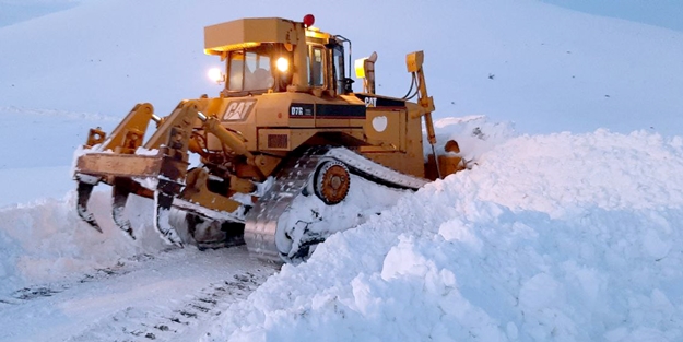 Erzurum ve Kars'ta 87 yerleşim yerinin yolu kapandı
