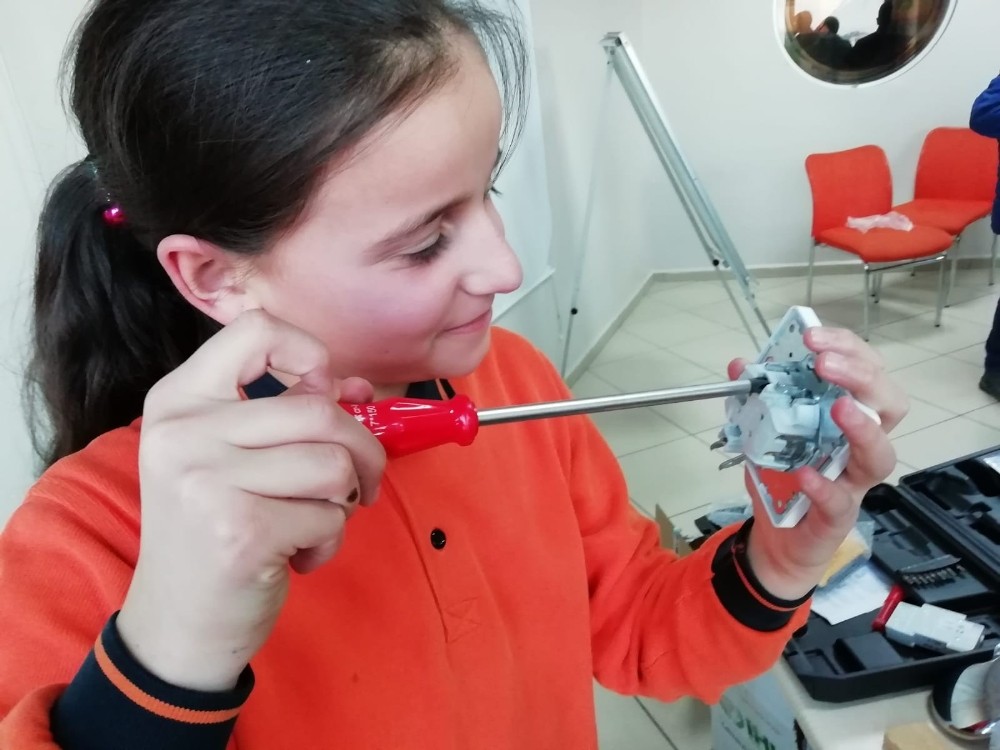 Erzurum’da ‘10 Parmağında 10 Marifet’ projesi 