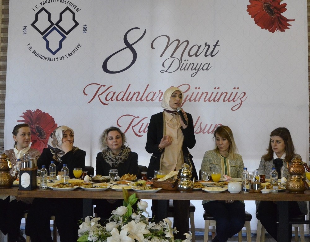 Erzurum’da 8 Mart Kadınlar Günü etkinliği 