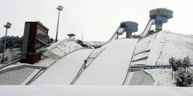 Erzurum'da atlama kulelerinde çökme