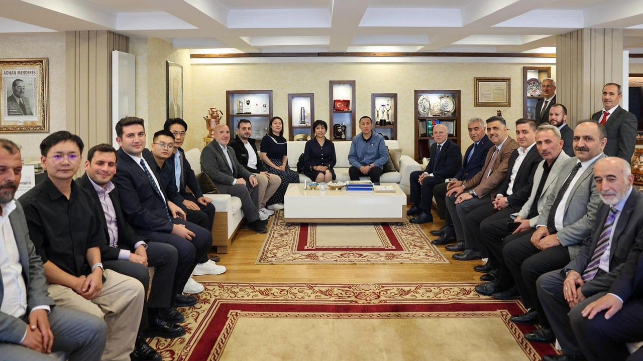 Erzurum’da Çinli yatırımcılarla temiz enerji zirvesi