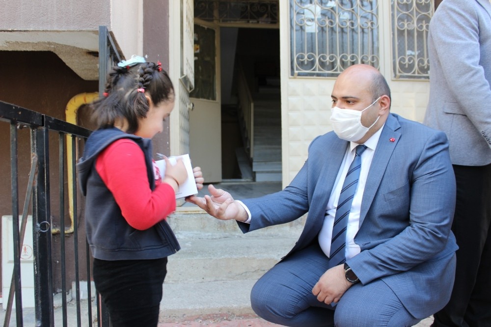Erzurum’da çocuklara bayram sevinci ‘Arafalık’la yaşatılıyor 