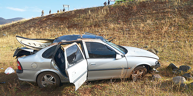 Erzurum’da düğün yolunda kaza: 3 ölü
