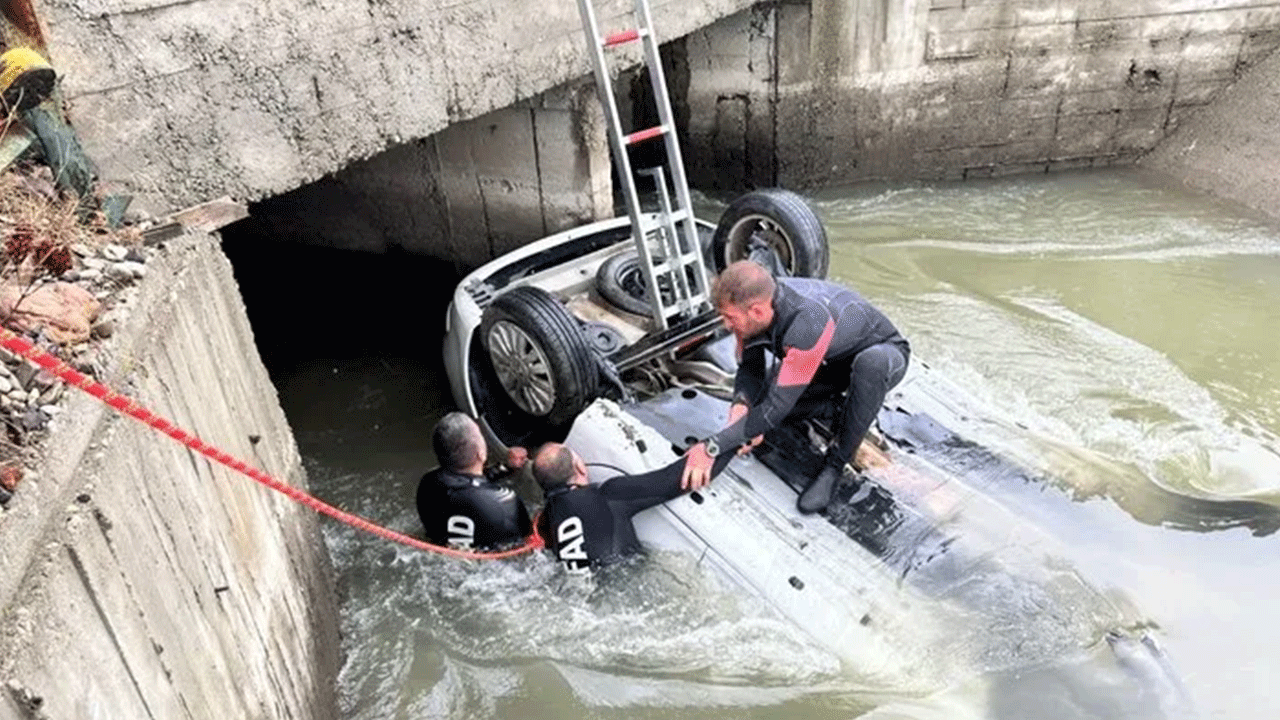 Erzurum'da feci kaza! Anne ve baba hayatını kaybetti
