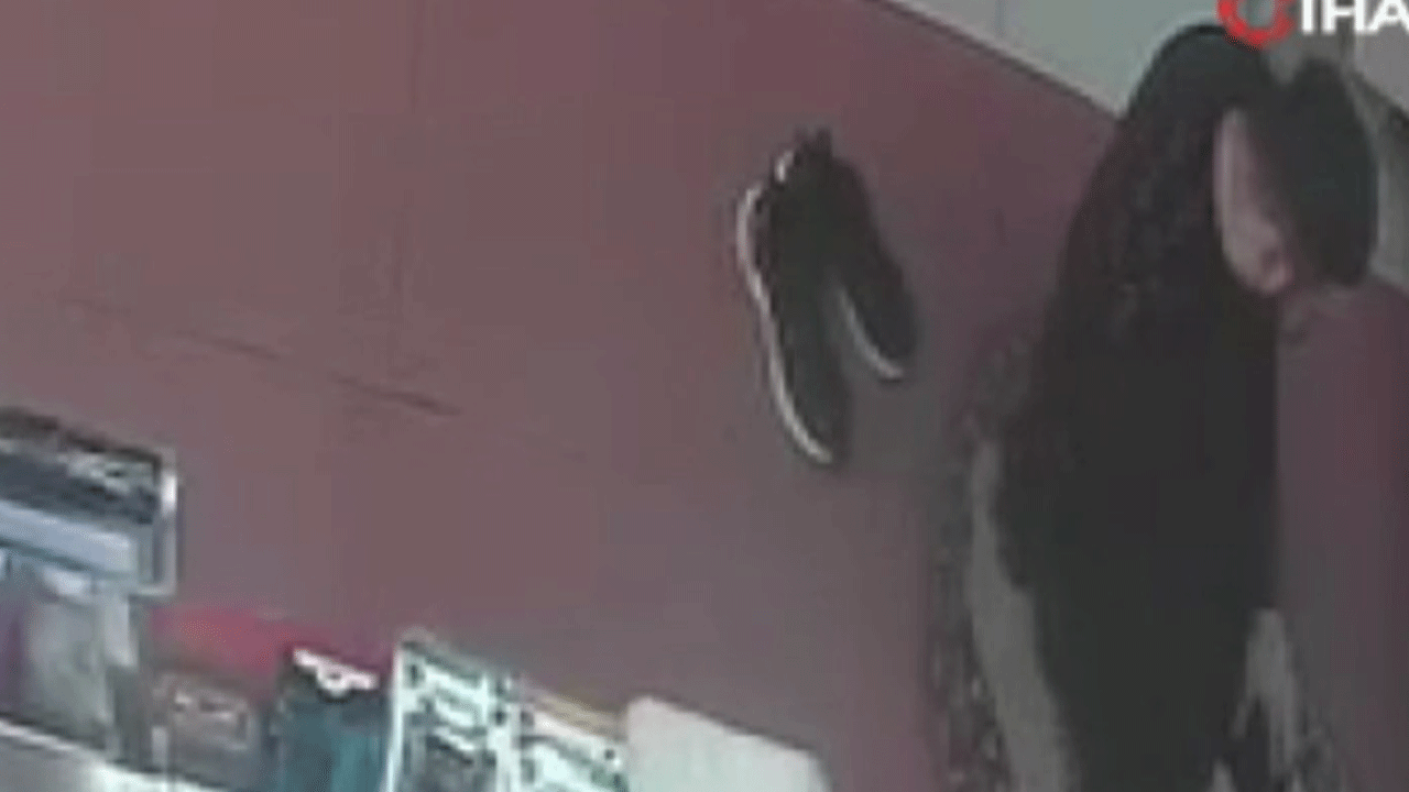 Erzurum'da ilginç olay: Donan şişe böyle patladı!