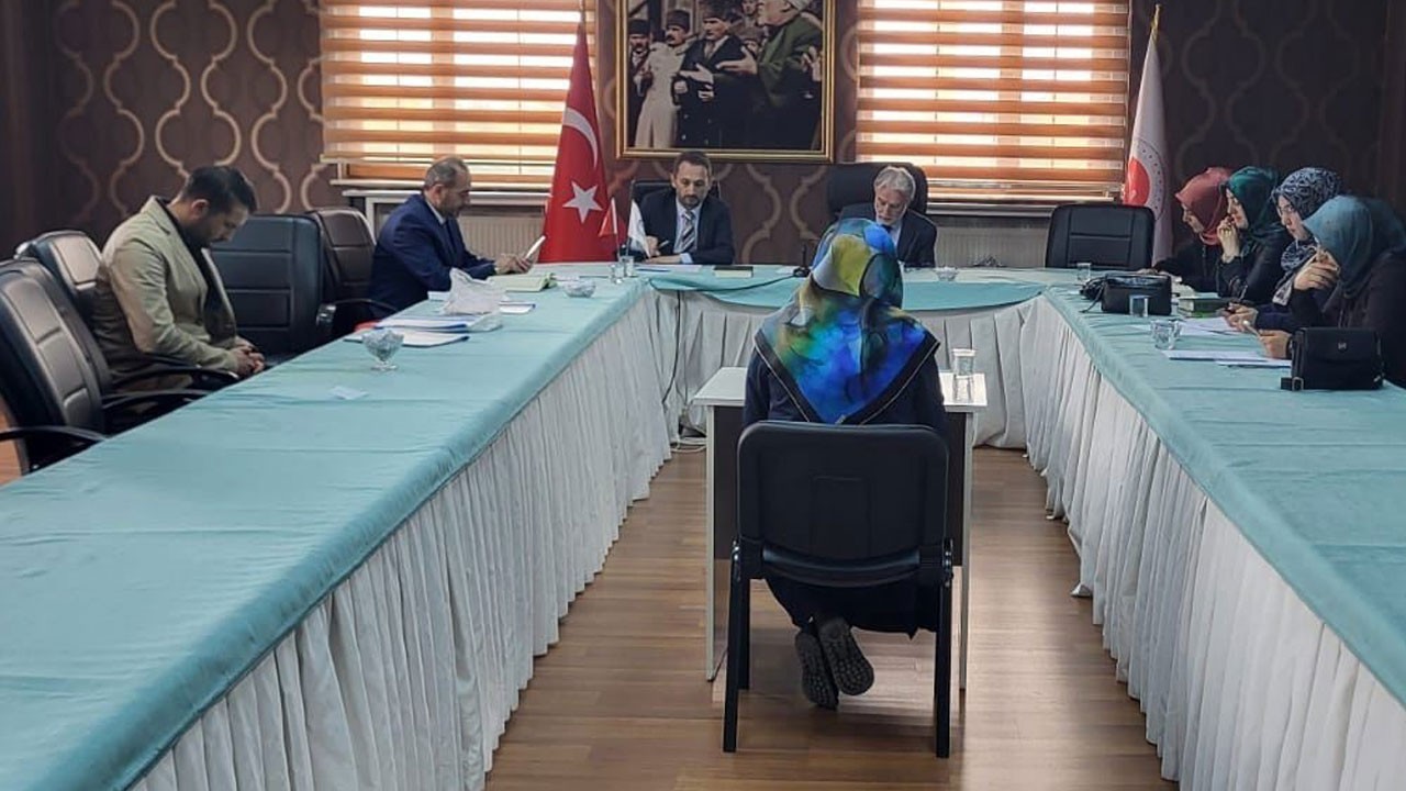 Erzurum'da kadın din görevlileri arasında Kur'an ziyafeti