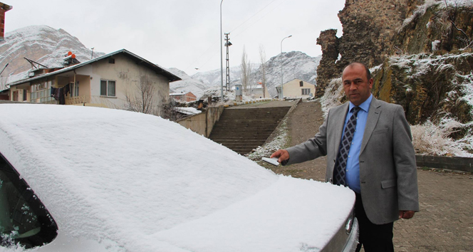 Erzurum'da Mart kapıdan baktırıyor