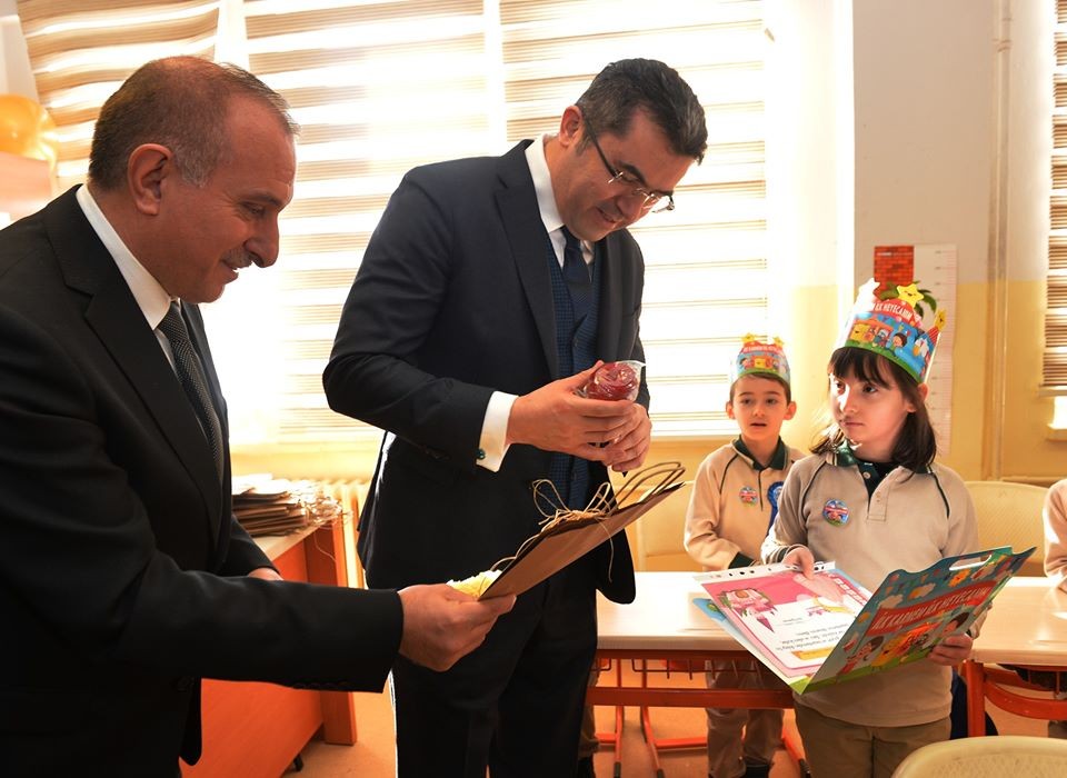 Erzurum’da miniklerin karne heyecanı 