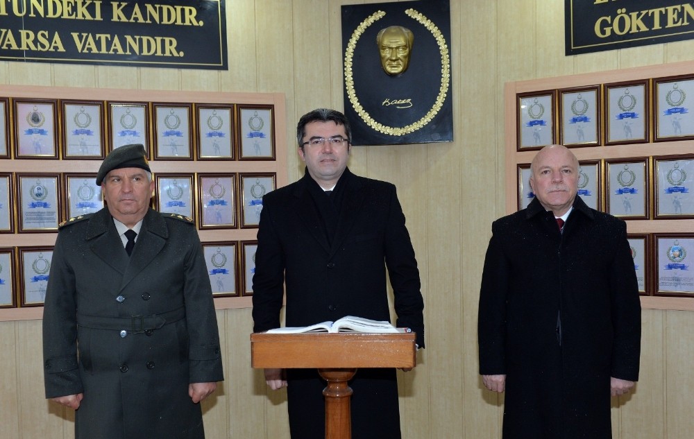 Erzurum’da şehitler dualarla anıldı 
