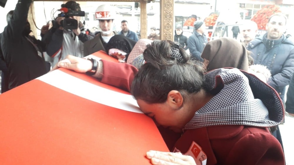 Erzurumlu şehit Piyade Uzman Onbaşı, son yolculuğuna uğurlanıyor 