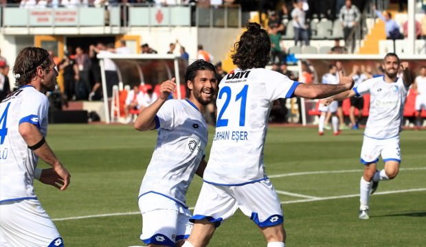 Erzurumspor Süper Lig'in kapısına dayandı