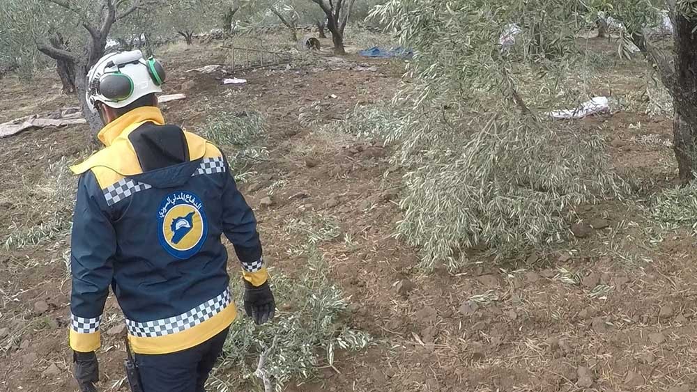 Esad rejiminden hava saldırısı! Zeytin toplayan işçileri vurdu! 7’si çocuk 10 ölü!