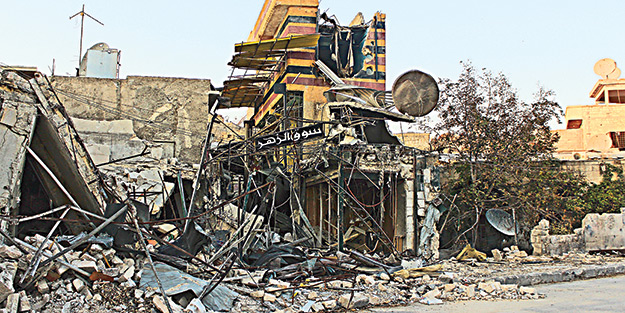 Esad yine ölüm kustu