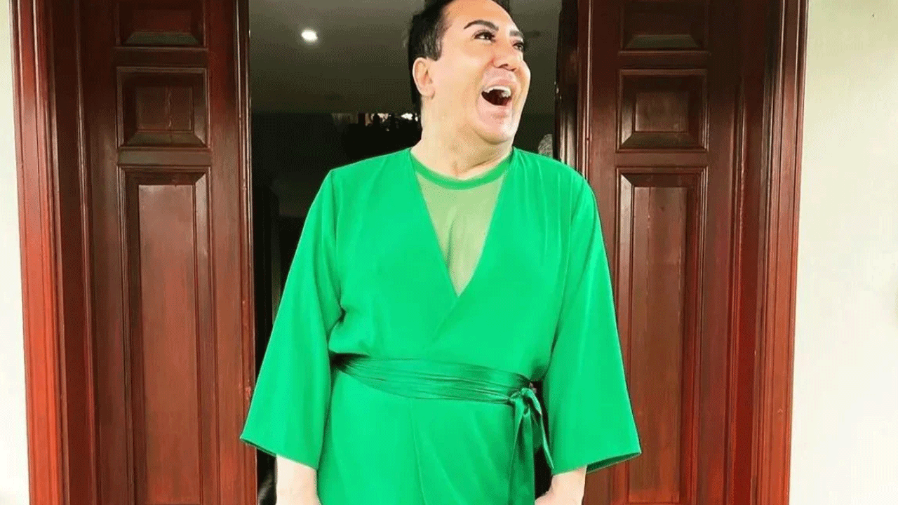 Eşcinsel sapkın Murat Övüç'ten sapkınlığa çözüm: Atatürk!