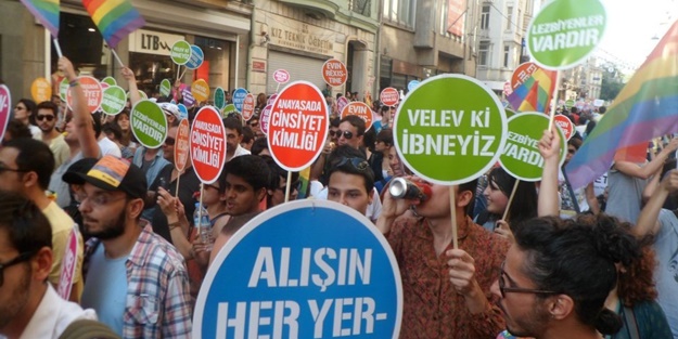 Eşcinsel sapkınların Taksim yürüyüşüne Müslümanlardan geçit yok!