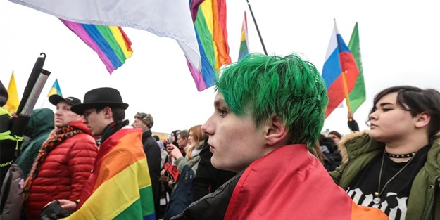 Eşcinsel sapkınlarla ilgili Polonya'dan flaş hamle