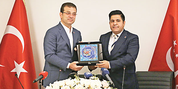 Eşcinsellere destek Saadet’e ziyaret