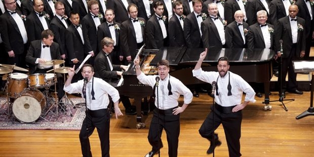 Sapıklığı yaymak için Boğaziçi'ne geliyorlar!