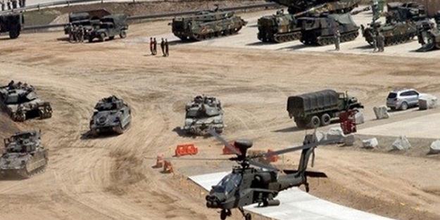 ''Esed istedi, askeri üssü açtık!''