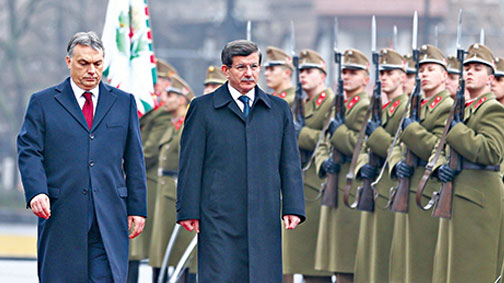 Esed önce zulmünü görsün