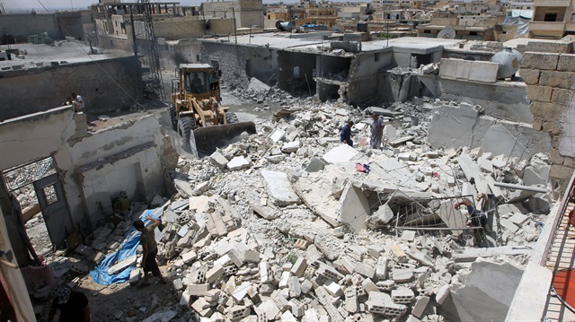 Esed rejimi İdlib'i bombaladı: 11 ölü