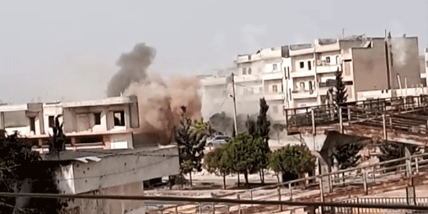 Esed rejimi yine sivilleri vurdu! Ölü ve çok sayıda yaralı var