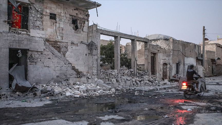 Esed rejiminden İdlib'e yoğun saldırı