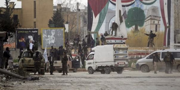 Esed'e ağır darbe: Denetimi Fetih Ordusu'nda!