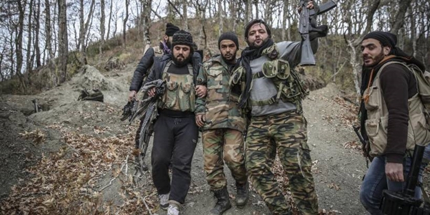 Esed'in askeri konuştu: Bizi zorla savaştırıyorlar