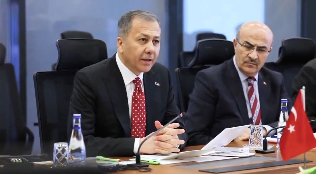 Esed’in askerlerini ülkeden kovmuştu! O ülkeden Türkiye adımı