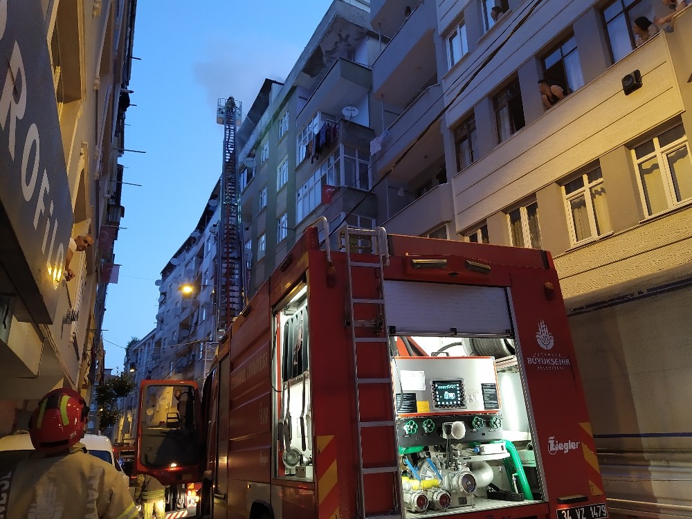 Esenler engelli çocuğu olan 5 kişilik aile yangında ölümden döndü 