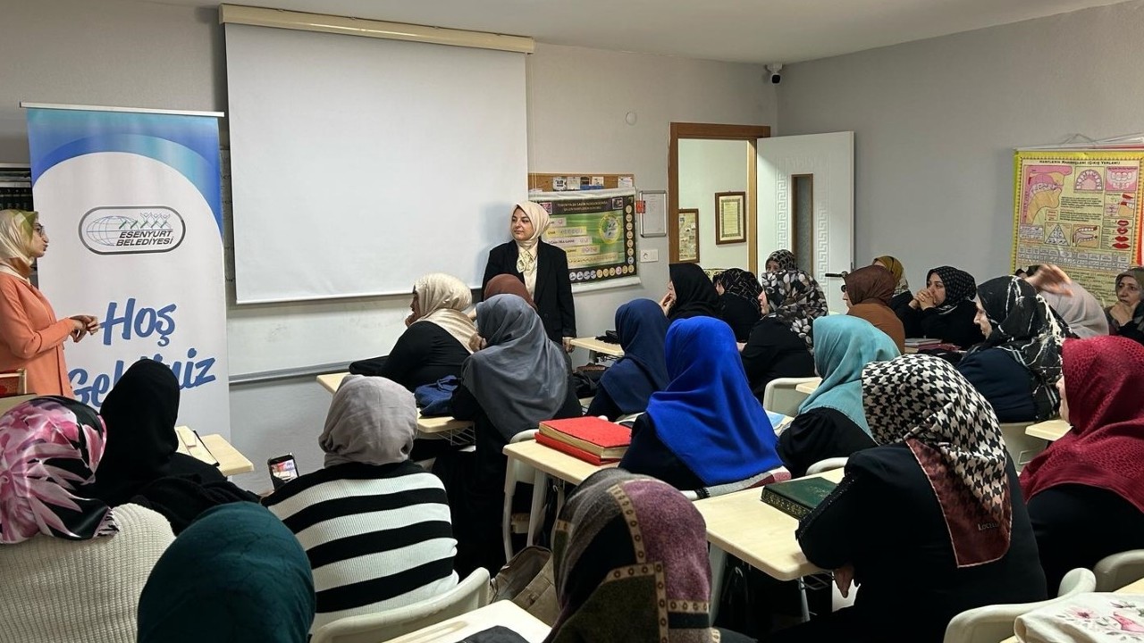Esenyurt Belediyesi'nden 'Güçlü Aile, Güçlü Toplum' seminerleri