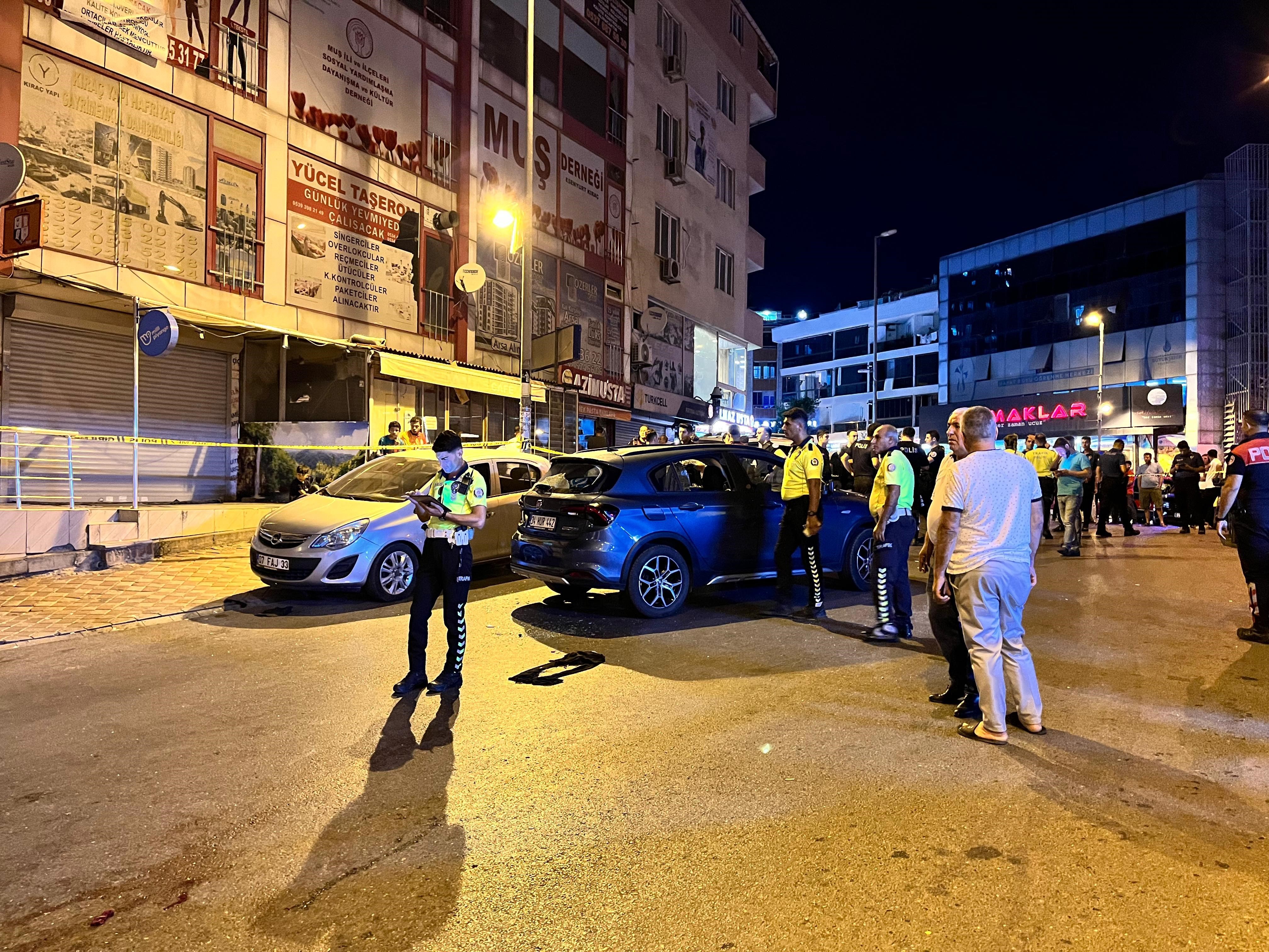 Esenyurt’ta aracın çarptığı üç yaşındaki çocuk hayatını kaybetti