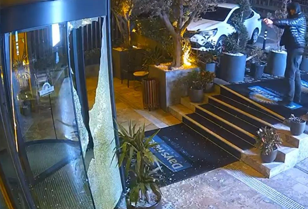 Esenyurt’ta bir otel 15 gün arayla ikinci kez kurşunlandı