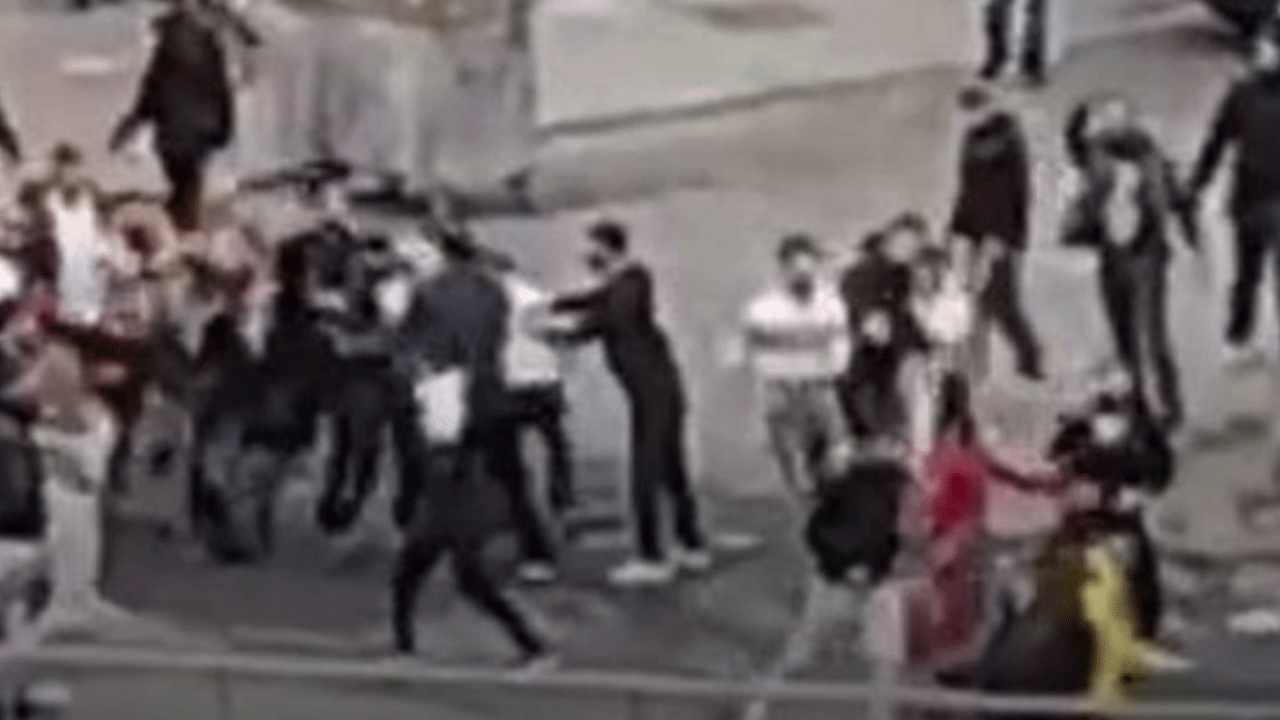 Esenyurt'ta düğünde silahlı çatışma kameraya yansıdı!