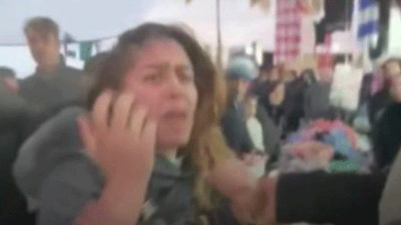 Esenyurt'ta hırsız suçüstü yakalandı: O anlar kamerada!