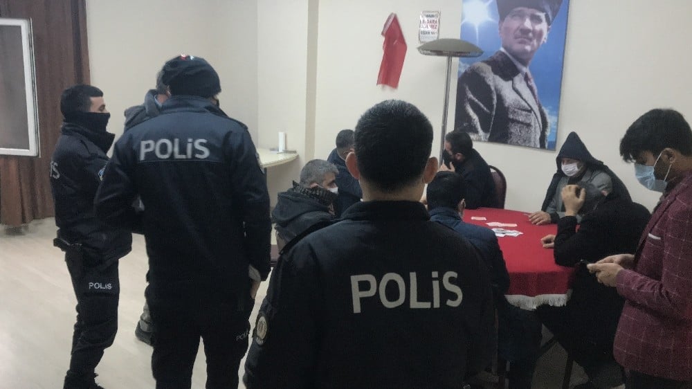 Kumarhane baskınında yakalananlardan ilginç savunma