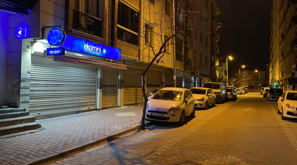 Esenyurt'ta markete silahlı saldırı: 1 yaralı