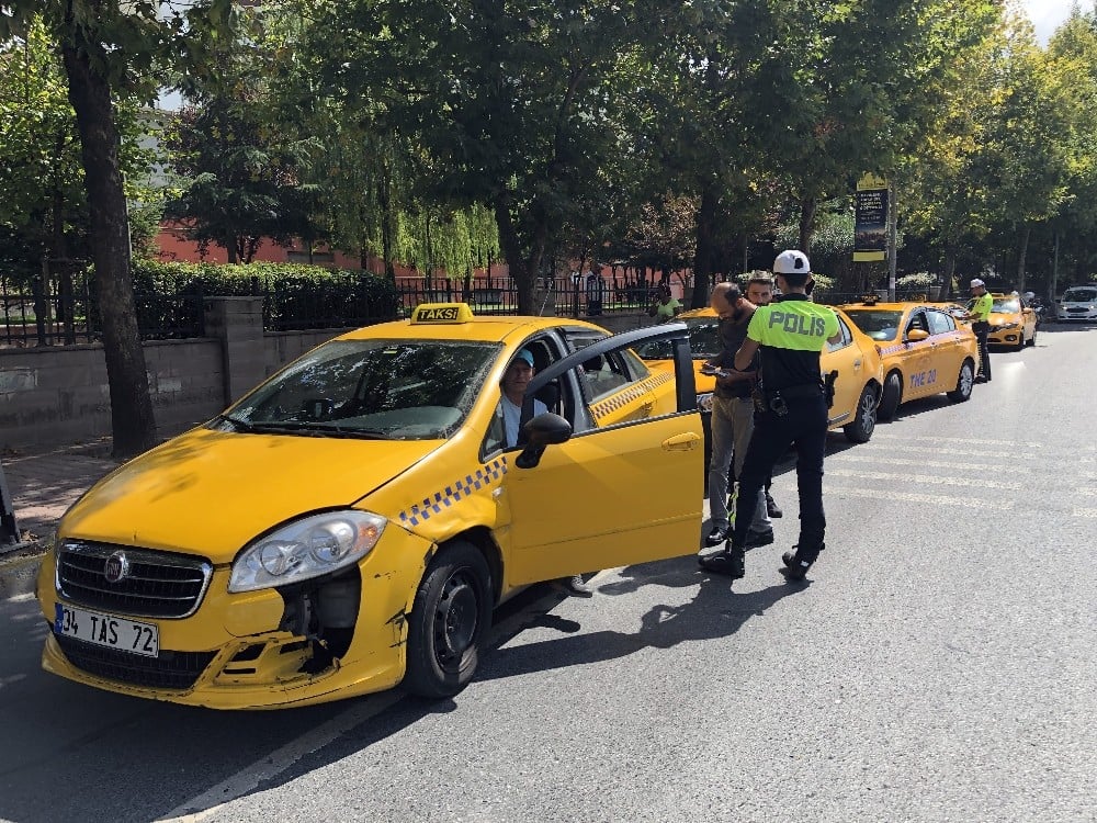 Esenyurt’ta taksicilere şok uygulama 