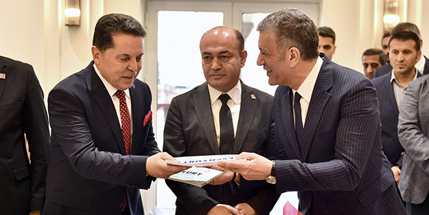 Esenyurt'taki CHP-DEM kavgasında yeni perde! Olan işçiye oldu..