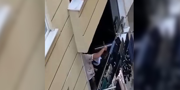 Esenyut'ta dehşet! Karısını bıçaklayarak öldürmüştü: O anların görüntüsü ortaya çıktı