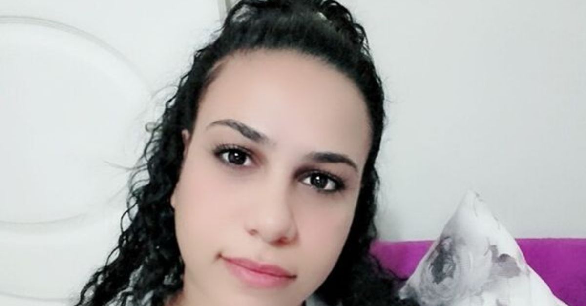 Eşi tarafından 8 yerinden bıçaklanarak öldürüldü!