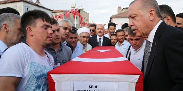 Eşi ve bebeği şehit edilen Astsubay Serkan Karakaya: Bunların idam edilmelerine karşıyım