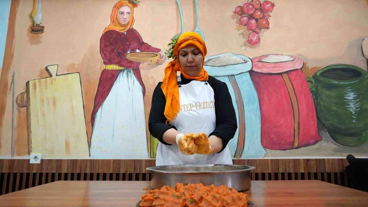 Eşine yardım için gitti patron oldu!