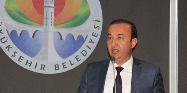 Eşini belediyeye müdür yapan başkan da...