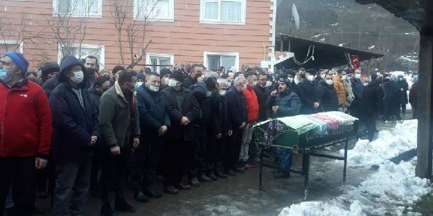 Karısını çekiçle öldüren katil zanlısı, 'Beni her gün dövüyordu' dedi