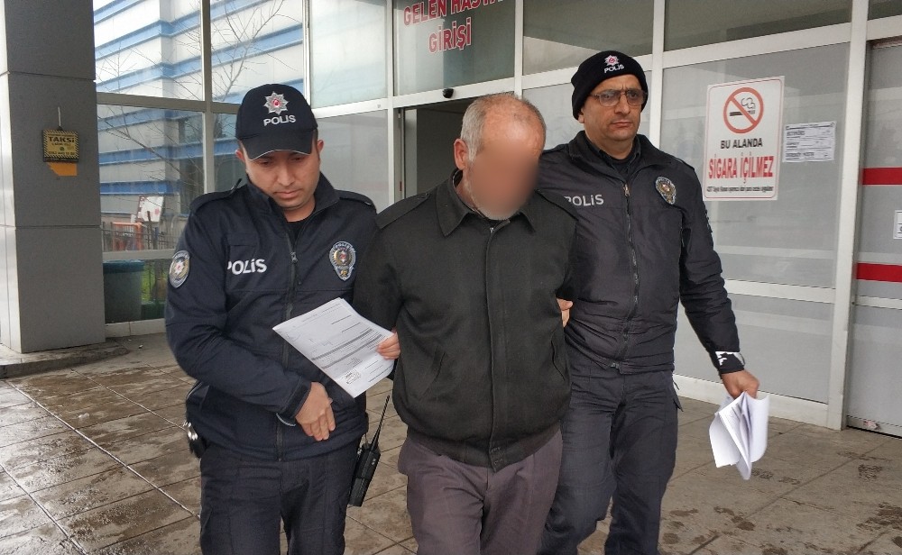 Eşini kaynar suyla yakan koca uzaklaştırma kararına uymayınca gözaltına alındı 