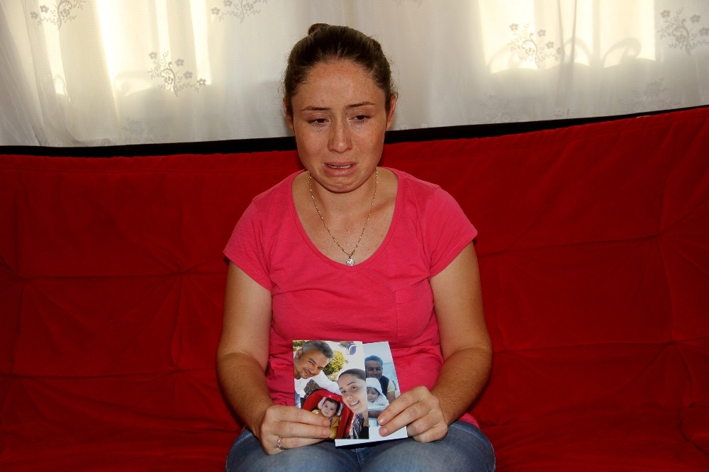 Eşinin dönmesini gözyaşları içinde bekliyor 