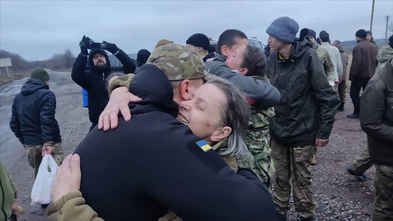 Esir takası gerçekleşti: 2 ülkeden onlarca asker serbest!