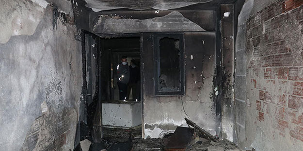 Eşiyle tartışınca evi ateşe verdi